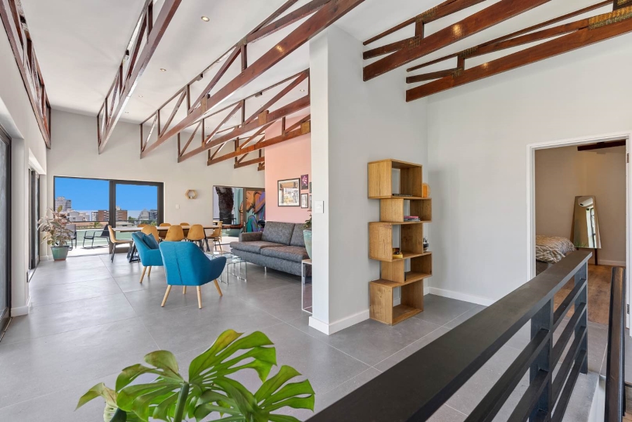 To Let 4 Bedroom Property for Rent in Sea Point Western Cape